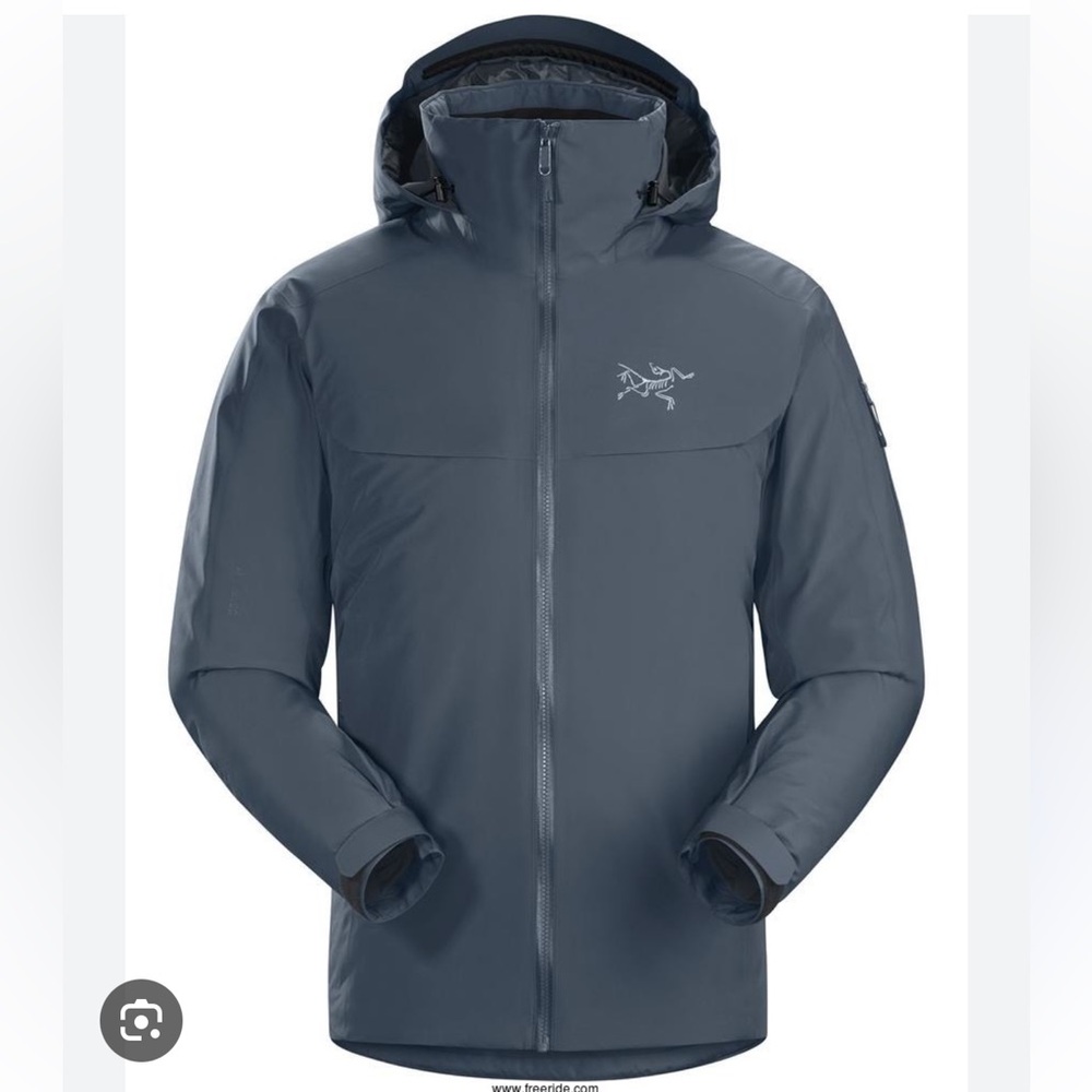 Arc'teryx Men's Macai hooded gore-tex jacket in heron(bluish gray color) size L